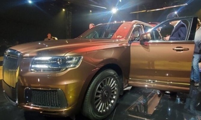 Мантуров назвал Aurus конкурентоспособным авто для ОАЭ и близлежащих стран
