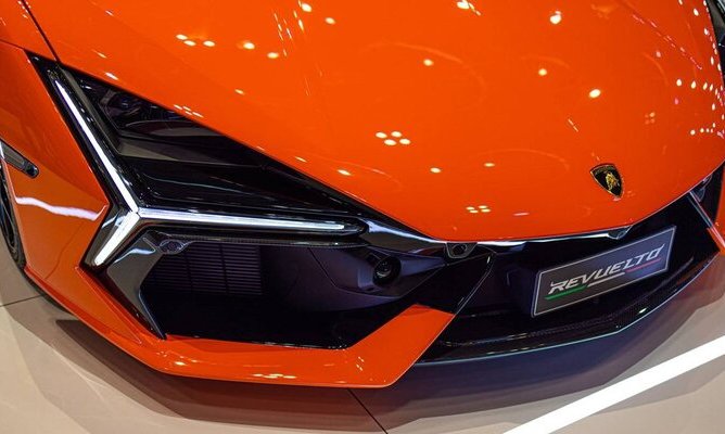 Итальянская Lamborghini нашла способ создать преемника Huracan c гибридным V8