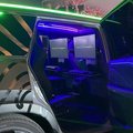 Razer и Lexus представили переливающийся кроссовер с компьютерами внутри