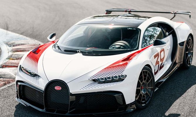 Bugatti сделала эксклюзивный красно-белый гиперкар Chiron Pur Sport