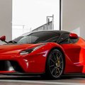 Босс Ferrari объявил об огромной очереди на суперкары