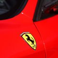 Эксперт Кристиан Альберс сообщил, в чем преимущество машины Ferrari над Red Bull