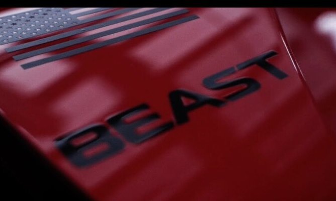 Новый 1000-сильный Beast от Rezvani нашли с штурвалом вместо руля