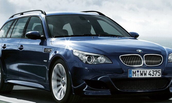 Обновленный универсал BMW M5 Touring частично раскрыт на шпионских фото