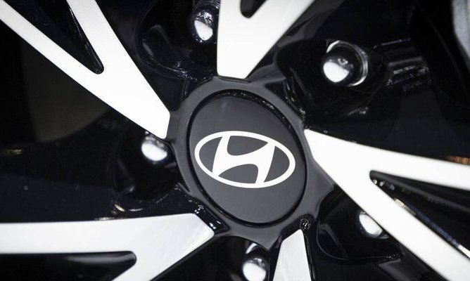 Мантуров: сделку по продаже завода Hyundai в России оформят в ближайшее время