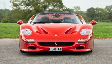 Ferrari F50 Рода Стюарта выставлена на аукцион — за неё предложили почти € 3 млн