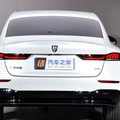 В Китае запустят продажи нового седана SAIC Roewe D7 по цене топовой Lada Vesta