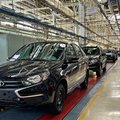 В России автопроизводители предлагают покупателям приехать за машиной на завод